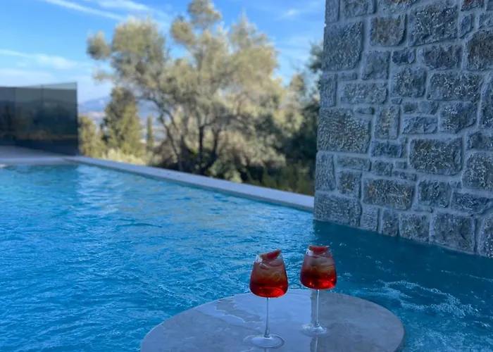 Willa Isle Of View Apolpaina