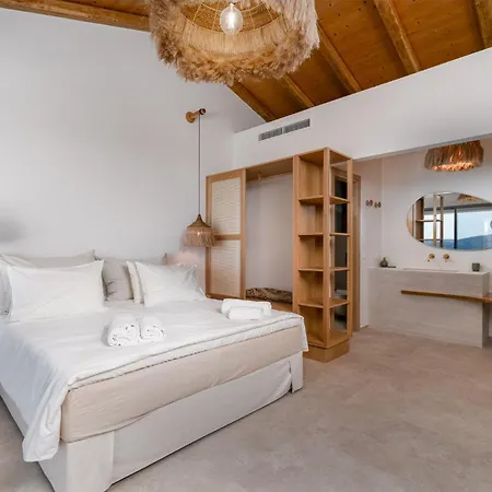 فيلة Isle Of View Apolpaina