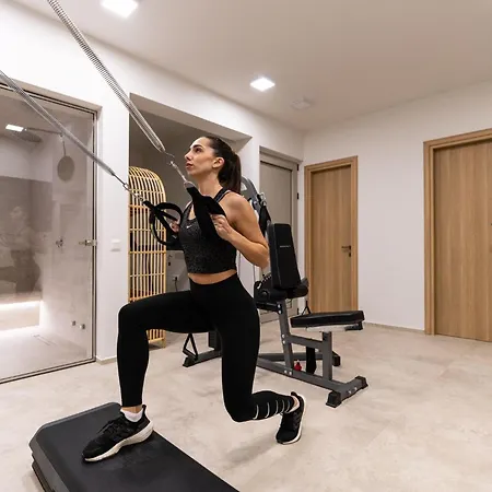 Isle Of View * Apolpaina